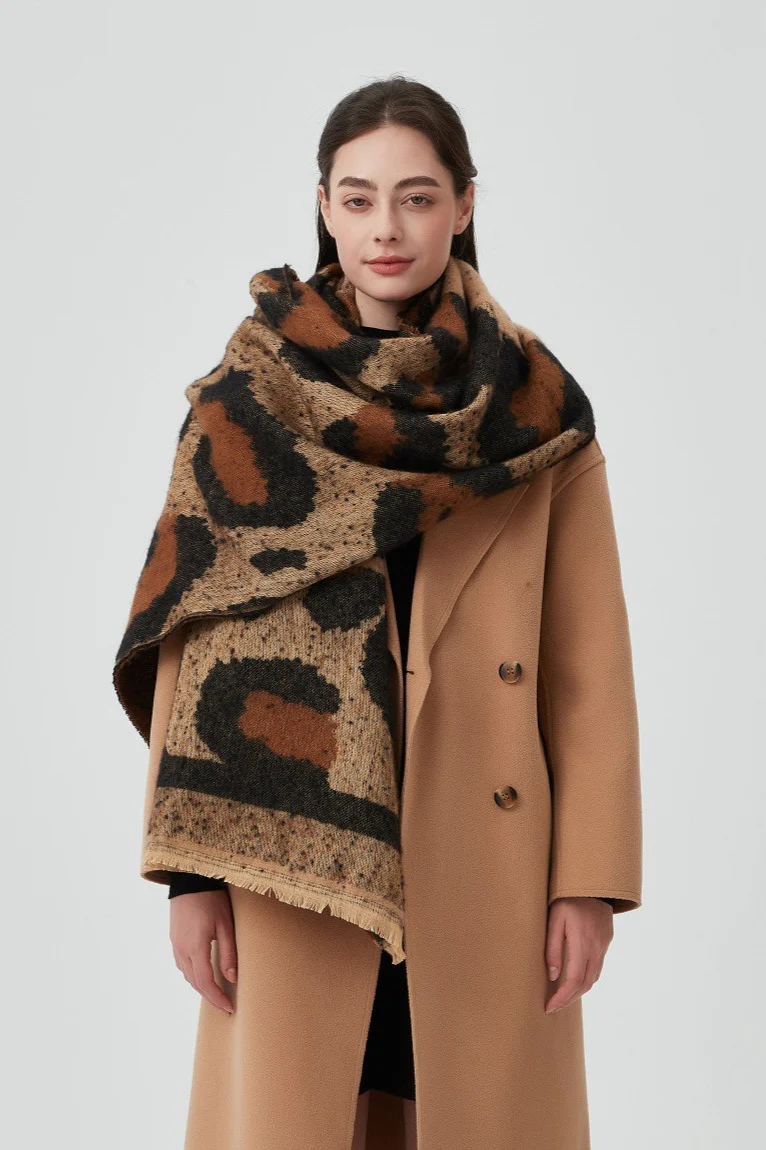 Thick Loop Knit Leopard Pattern Scarf - Image 2
