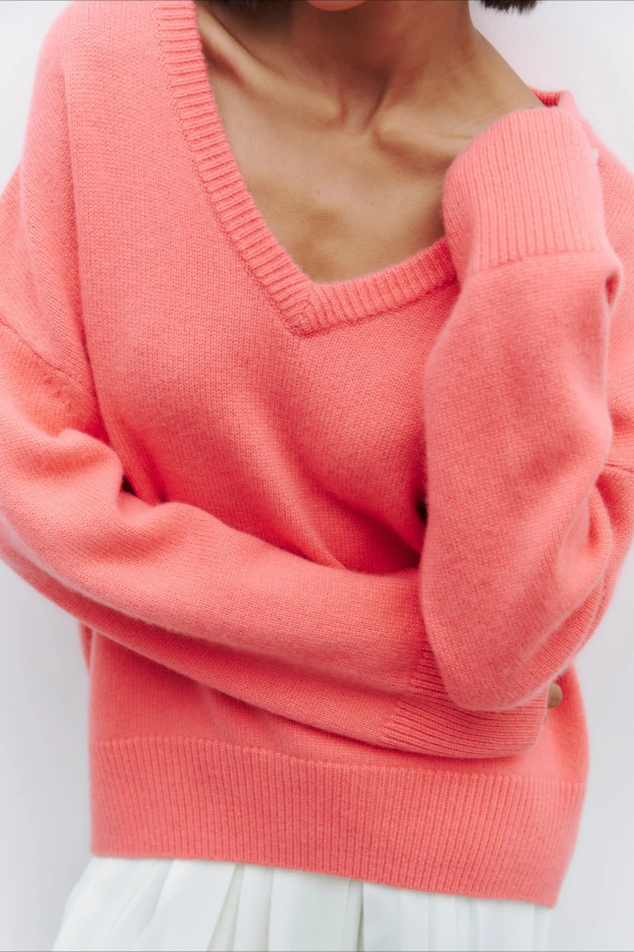 V Neck Long Sleeve Relaxed Sweater - Image 7