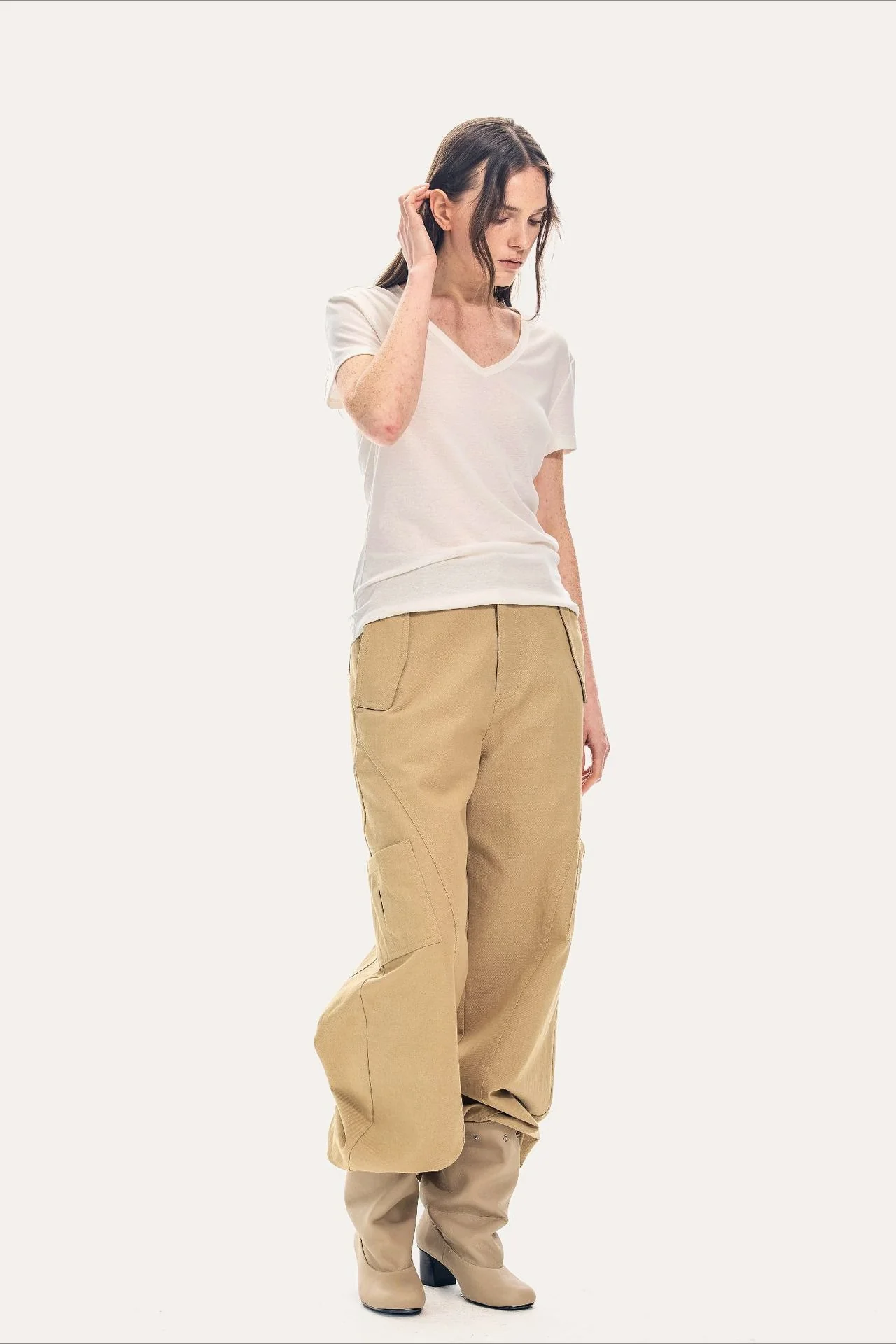 V Neck Relaxed Fit Short Sleeve Tee - Image 5