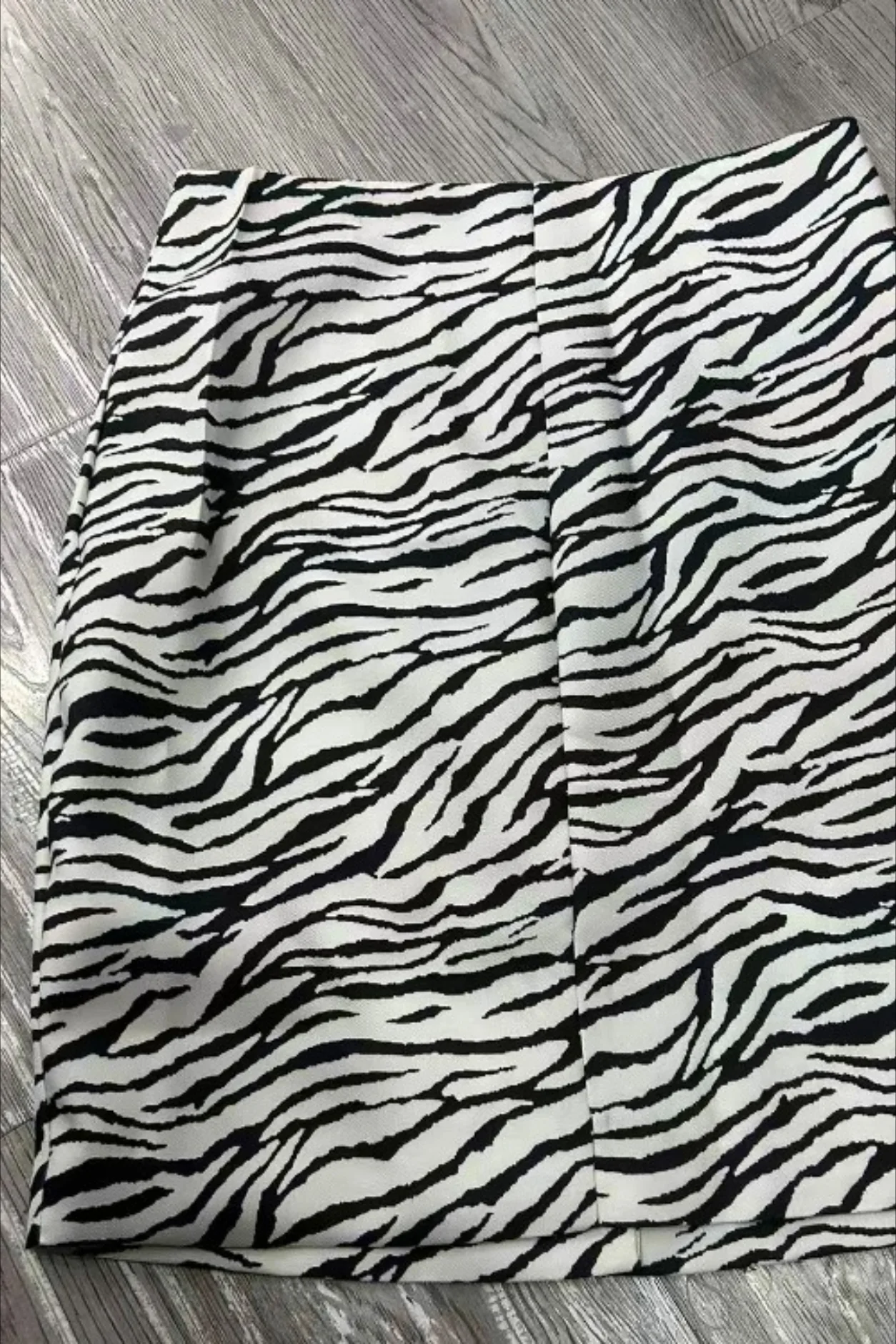 V Neck Zebra Print Two Piece Blazer Skirt Set - Image 9