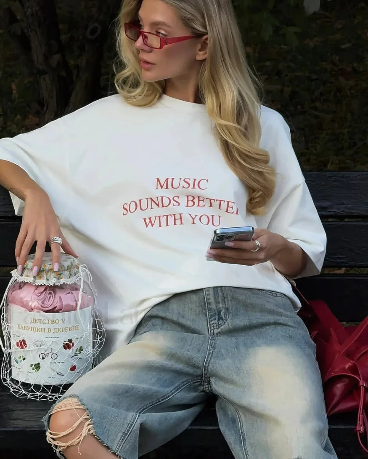 Vintage Chic Letter Printed T-Shirt - Image 4