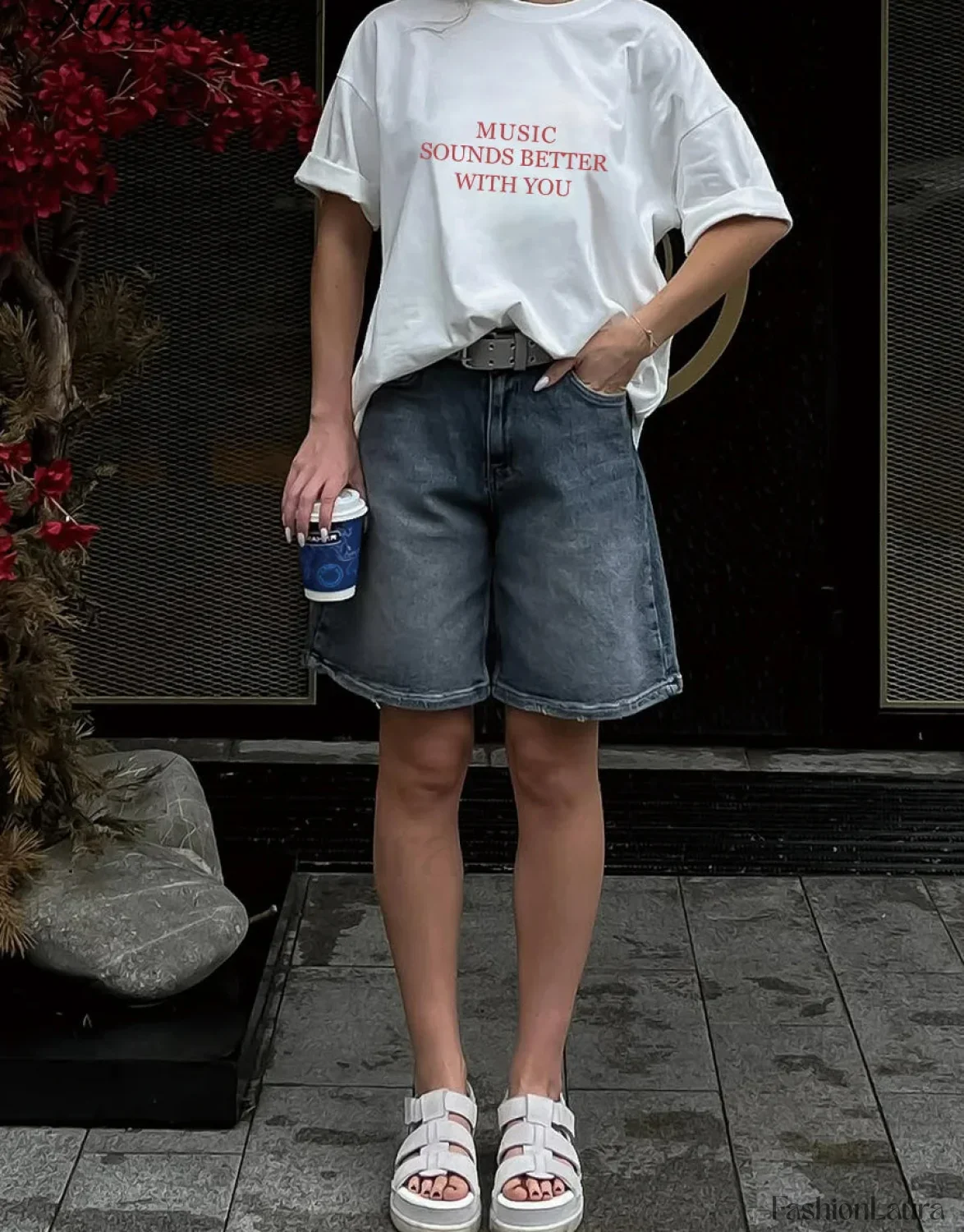 Vintage Chic Letter Printed T-Shirt - Image 5