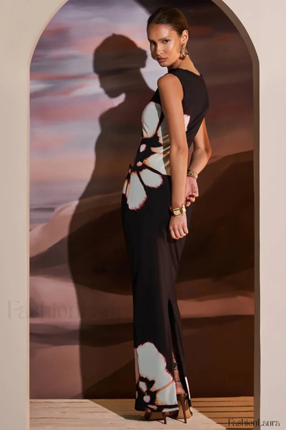 Vintage Floral Sleeveless Cutout Bodycon Maxi Dress - Image 4