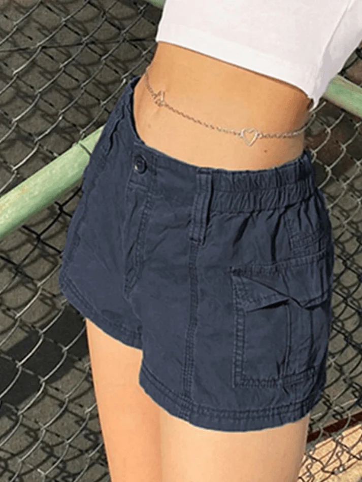 Vintage Low Rise Cargo Shorts - Image 20