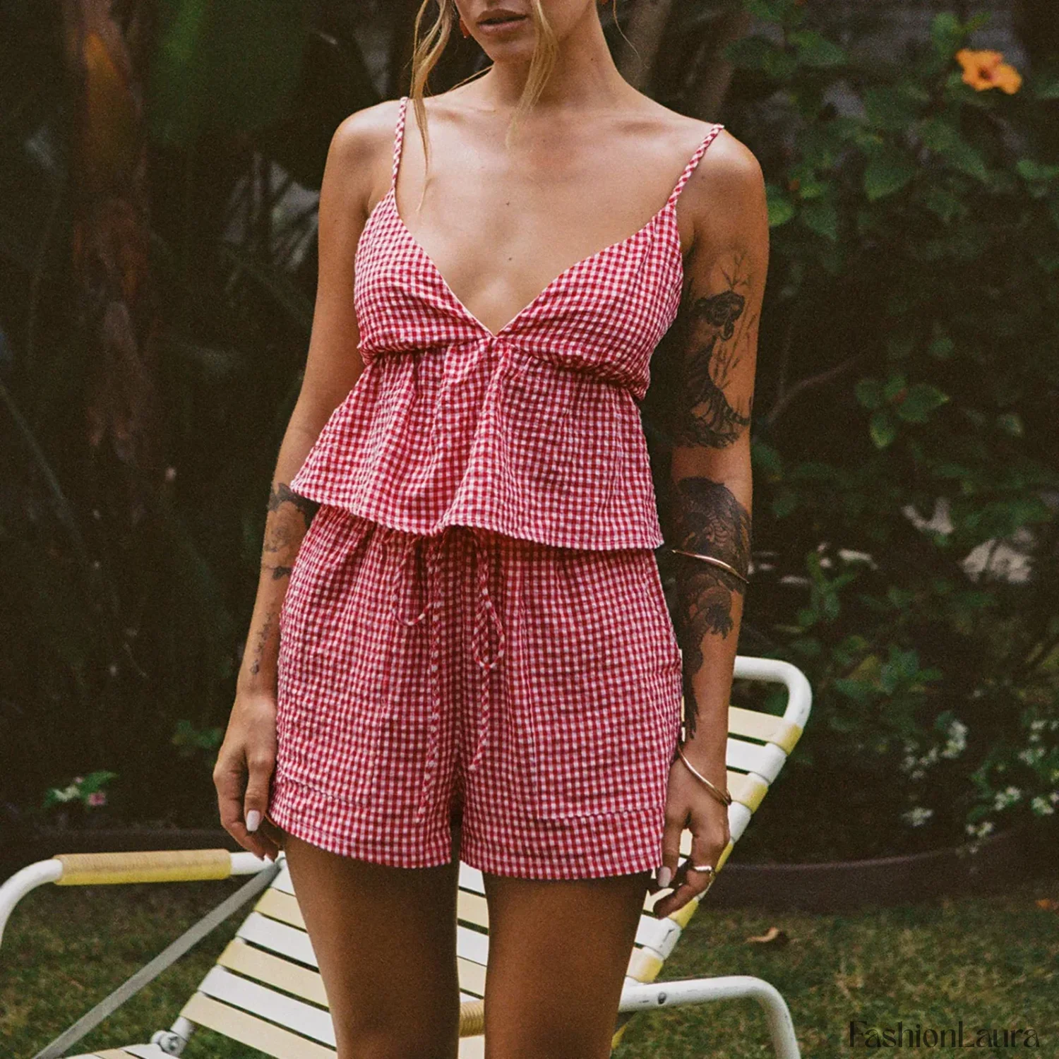 Vintage Plaid V-neck Backless Camisole Elastic Waist Shorts Two Piece Set - Image 2