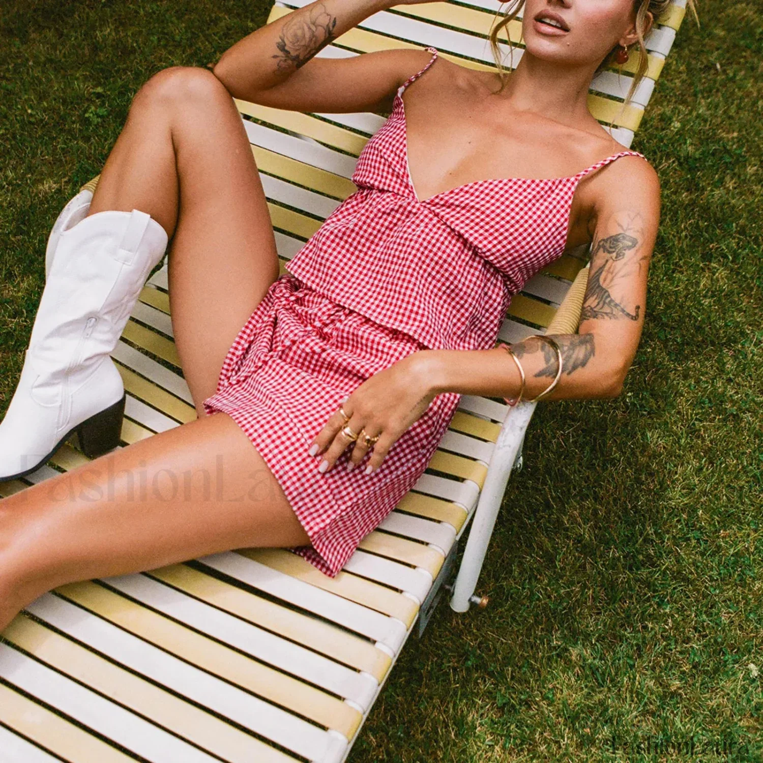 Vintage Plaid V-neck Backless Camisole Elastic Waist Shorts Two Piece Set - Image 6