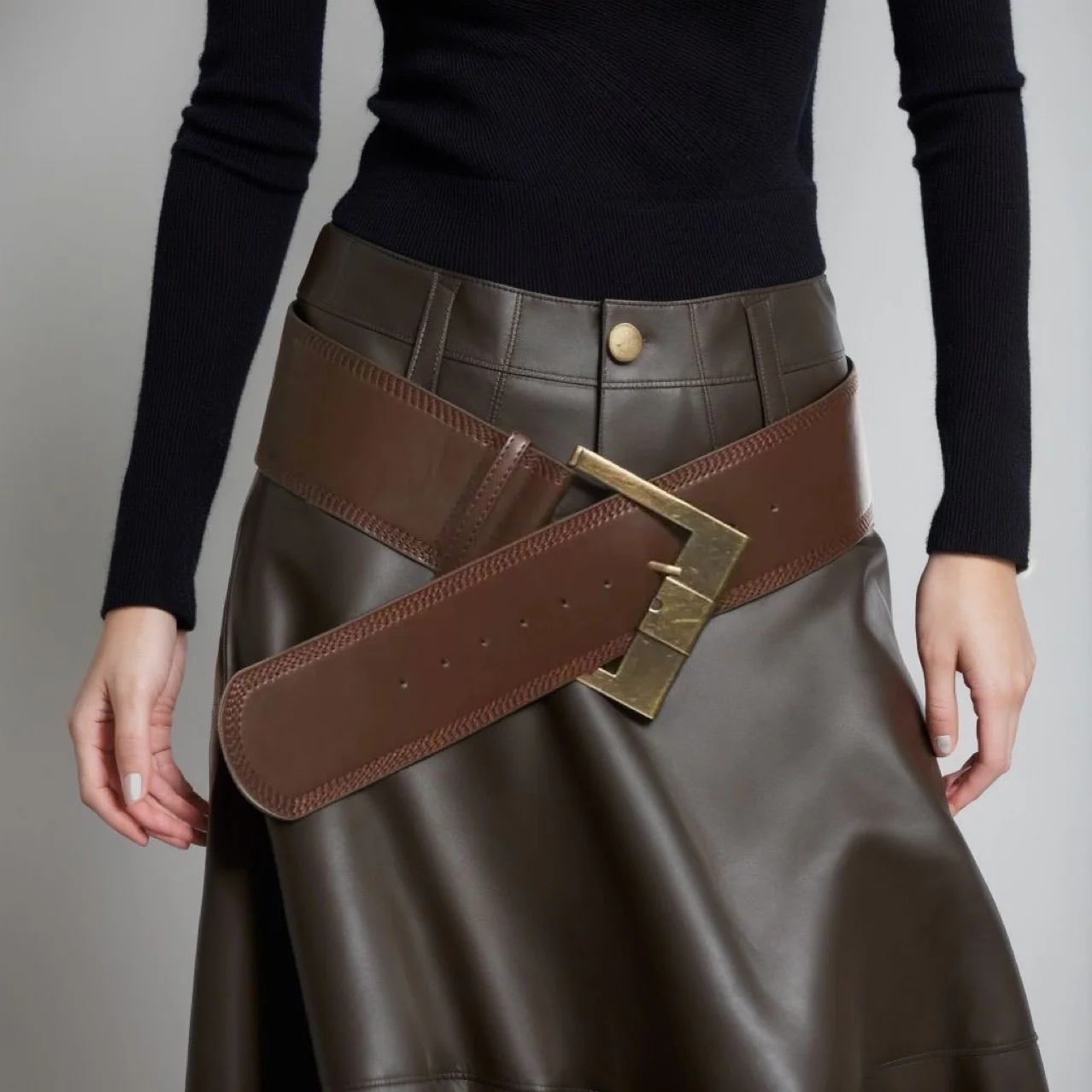 Vintage Wide Brown Waist Belt - Image 2