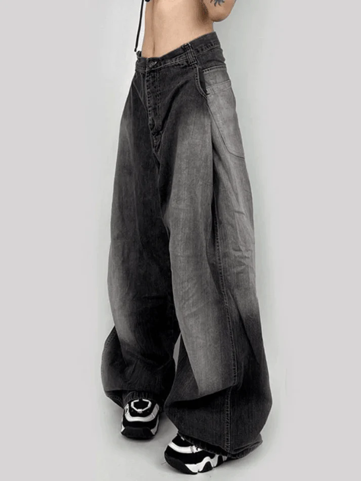 Washed Contrast Waist Pleated Relaxed Leg Boyfriend Jeans - Image 2